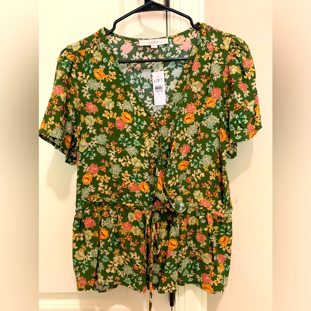 NWT beautiful green floral mock wrap blouse. Loft. Size large.